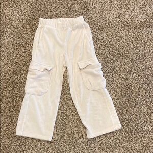 Zara girls cargo corduroy wide leg pants cream color light weight size 4-5 years